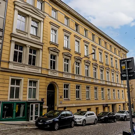 דירה Ogrodowa Harmony By Bookinghost פוזנן