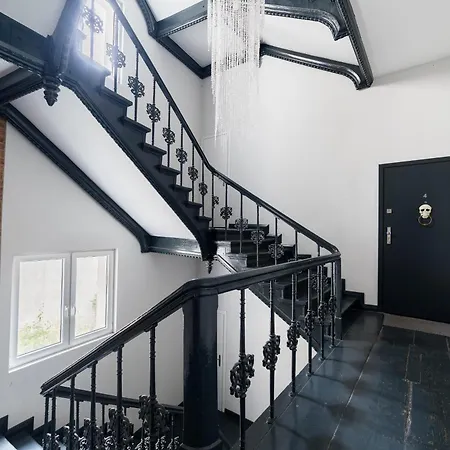 Ogrodowa Harmony By Bookinghost